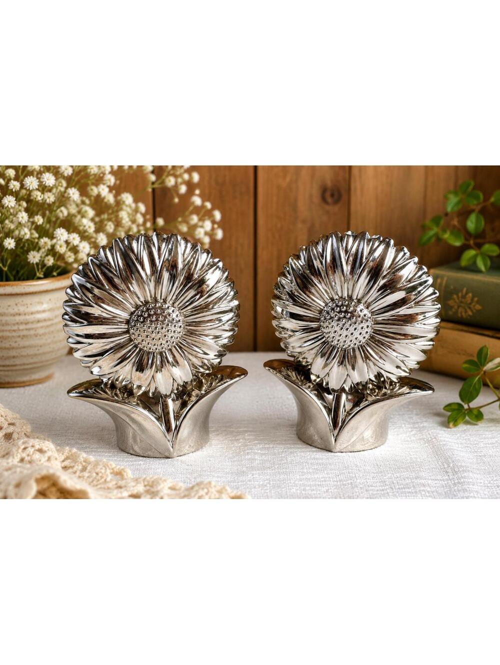 Vintage Godinger Sunflower Salt & Pepper Shakers Silver Tone Pair